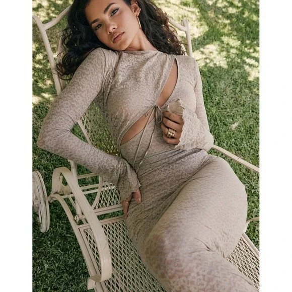 NWT House of CB Giovanna Musk Lace Long Sleeve Maxi Dress Cut Out Small Sexy - Picture 1 of 14